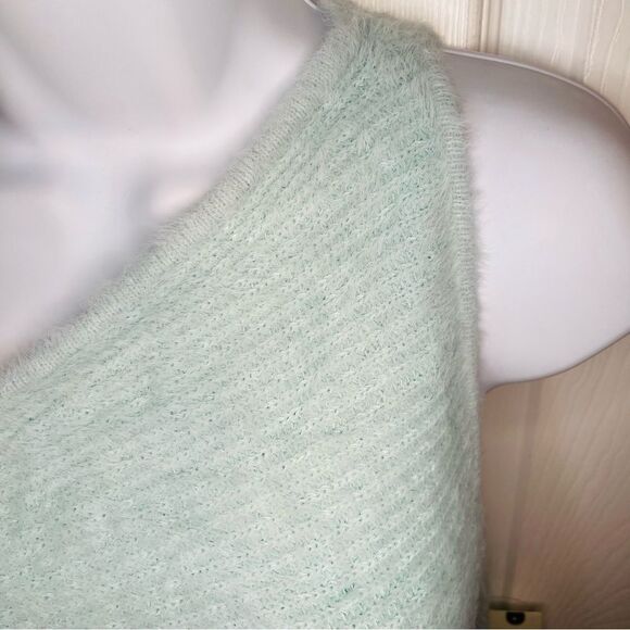 By Anthropologie One-Shoulder Eyelash Sweater Tank Sky Mint Green L NWT - Picture 8 of 13
